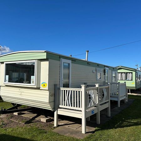 Baileys Caravan Sealands - Dog Friendly Ingoldmells Exterior photo